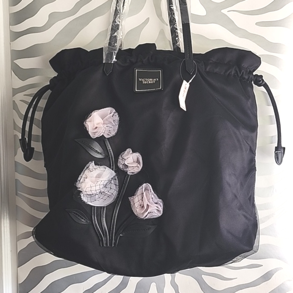 🆕️Victorias Secret Black Pink Flowered Drawstring Tote Bag